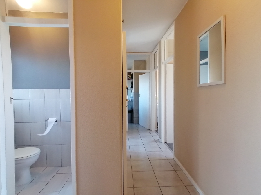 To Let 2 Bedroom Property for Rent in Table View Western Cape